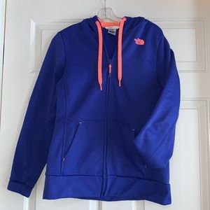 The north face women’s zip up hoodie